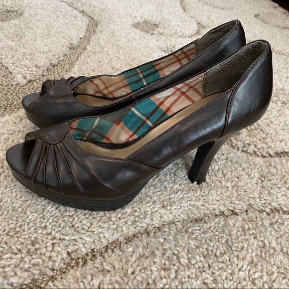 Candie’s women’s peep toe pumps size 8 - Picture 6 of 8